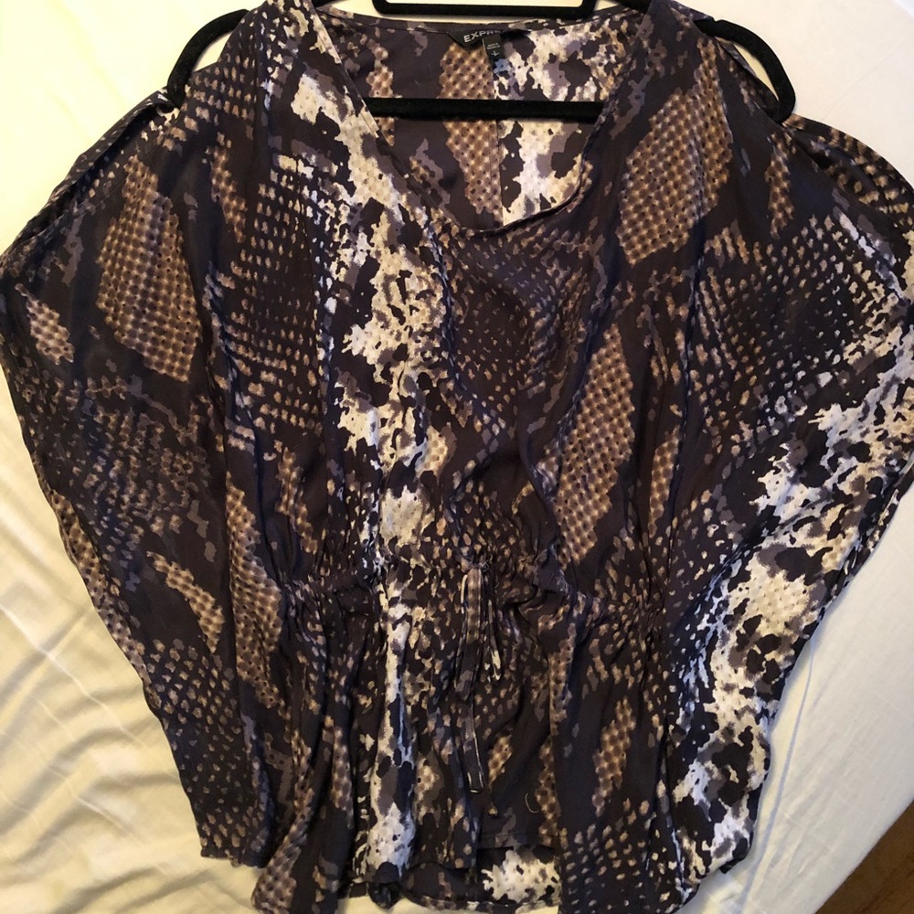 Express cold shoulder top